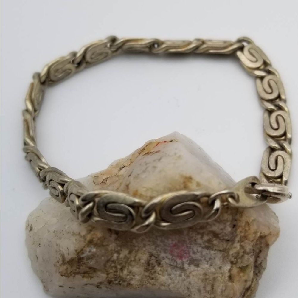 Sterling‎ silver Aztec curl bracelet
